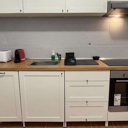 Apartamento T2 Com Terraco Grande Apartment Quarteira Luaran gambar