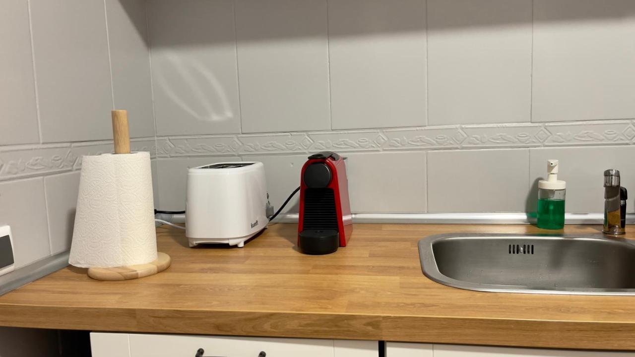 Apartamento T2 Com Terraco Grande Apartment Quarteira Luaran gambar
